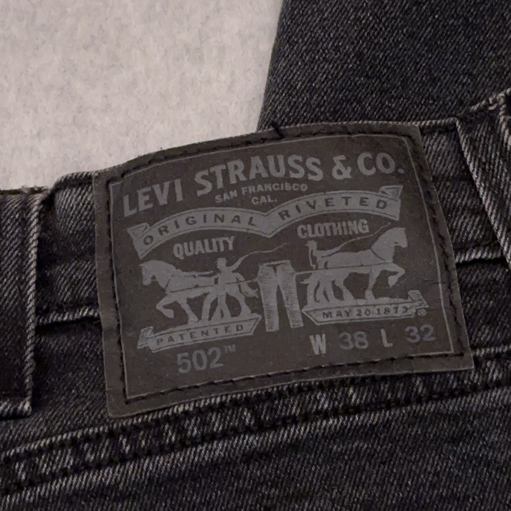Levi's 502‎ Jeans Men's 37x31 Tapered Fit Black Dark Wash Denim Workwear - Picture 9 of 9